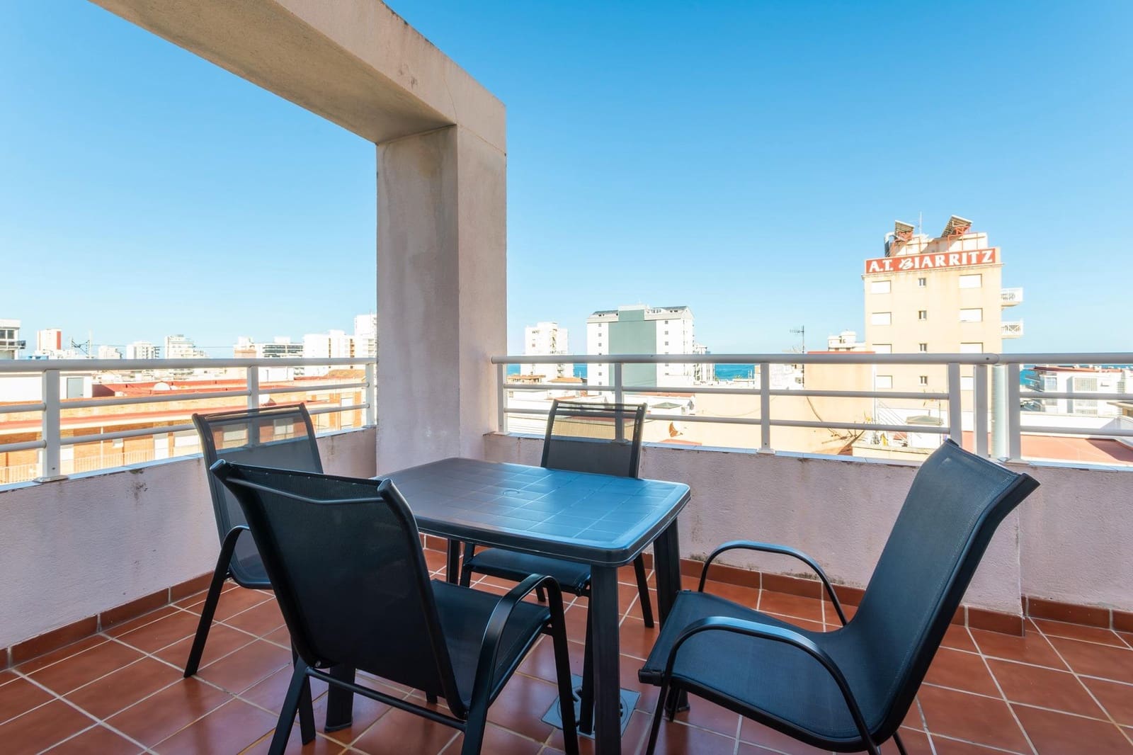 2 soveværelse Penthouse til salg i Gandia med swimmingpool - € 230.000 (Ref: 9367373)