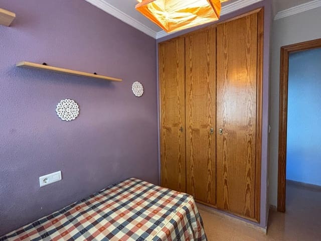 3 bedroom Flat for rent in Gandia - € 750 (Ref: 9383056)