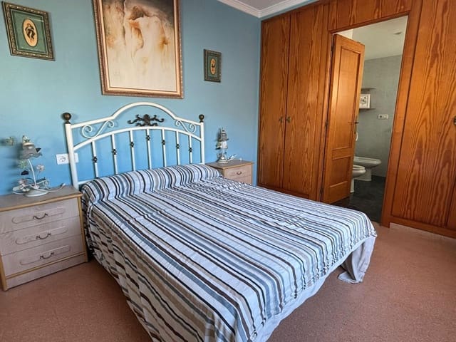 3 bedroom Flat for rent in Gandia - € 750 (Ref: 9383056)