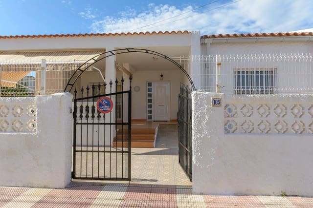 Chalet de 3 habitaciones en Daimús en venta con garaje - 315.000 € (Ref: 9391045)