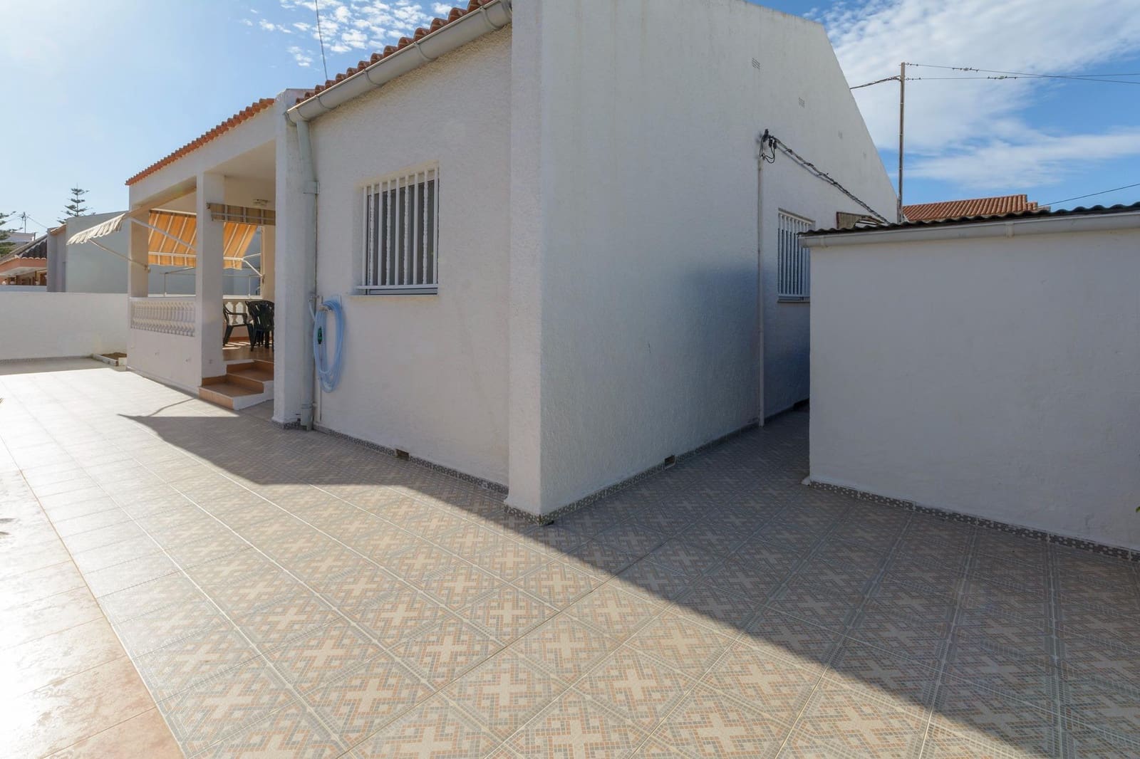 Chalet de 3 habitaciones en Daimús en venta con garaje - 315.000 € (Ref: 9391045)