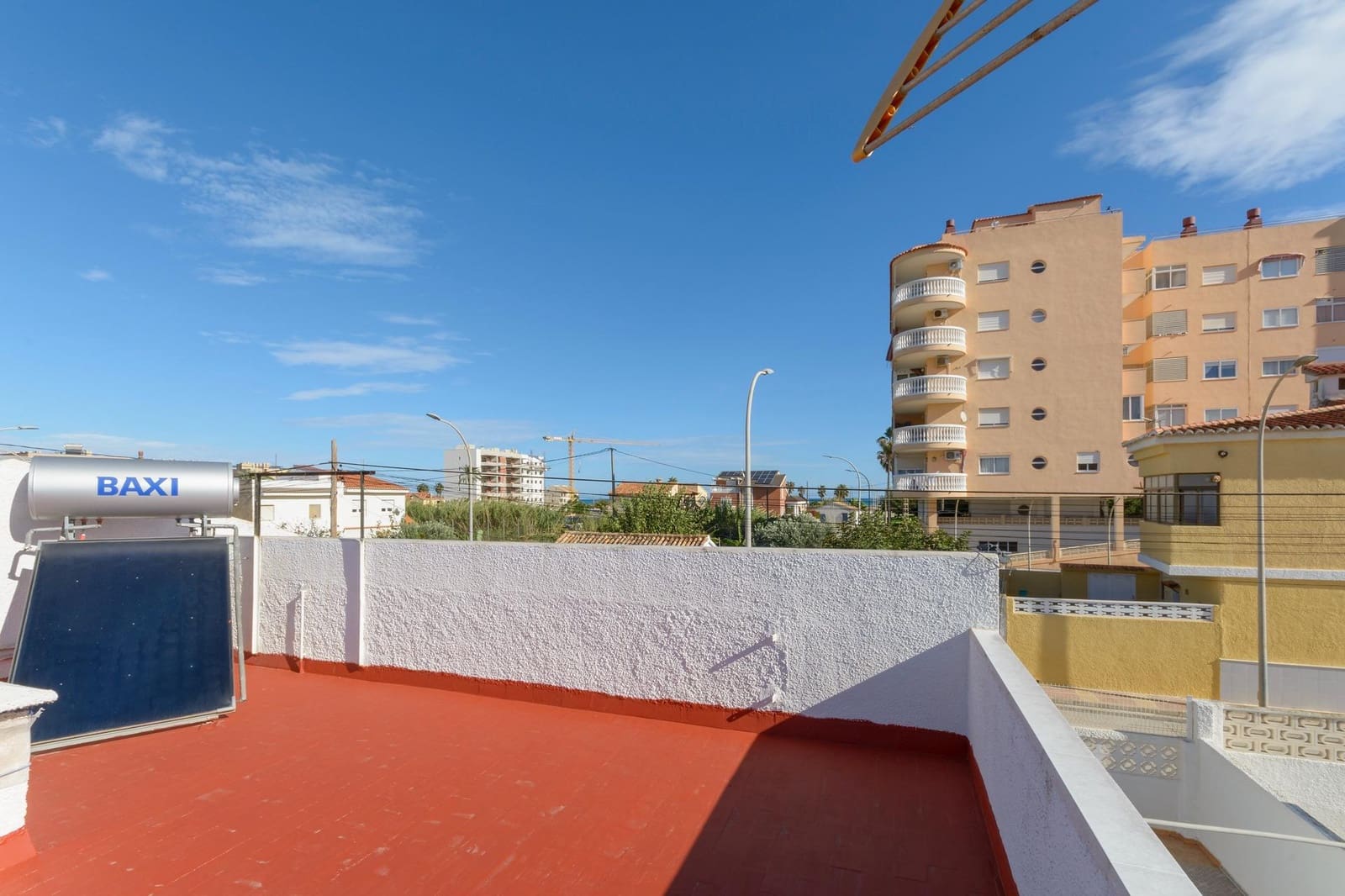 Chalet de 3 habitaciones en Daimús en venta con garaje - 315.000 € (Ref: 9391045)