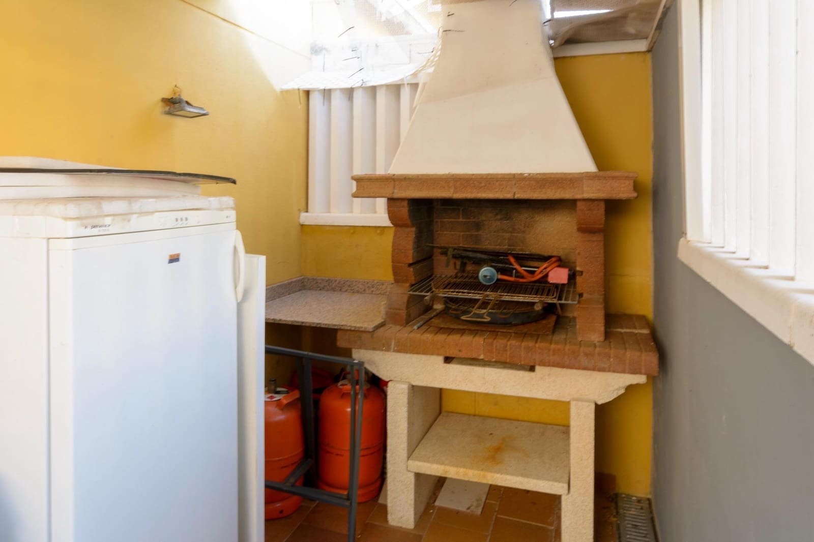 3 soverom Rekkehus til salgs i Miramar med garasje - € 259 900 (Ref: 9398600)