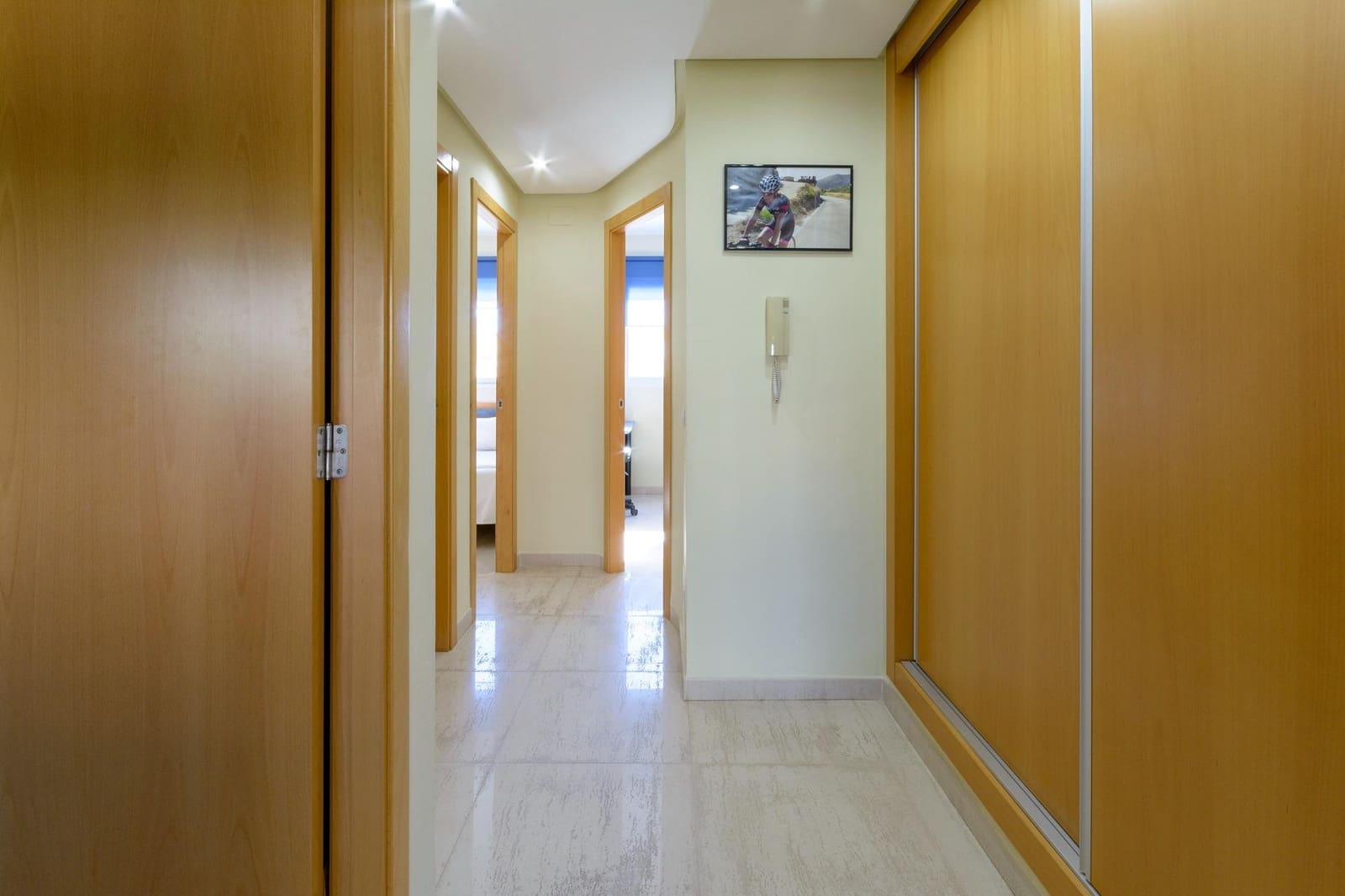 3 soverom Rekkehus til salgs i Miramar med garasje - € 259 900 (Ref: 9398600)