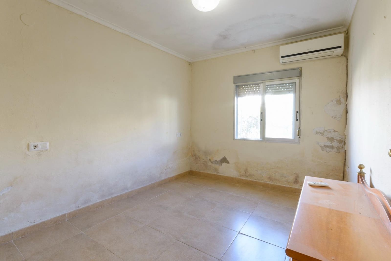 3 soveværelse Villa til salg i Gandia med garage - € 210.000 (Ref: 9427350)