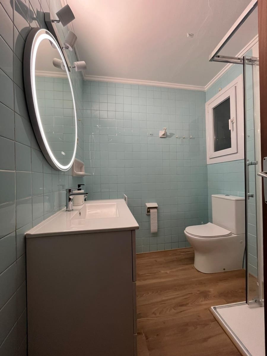 4 bedroom Flat for rent in Gandia - € 700 (Ref: 9431154)