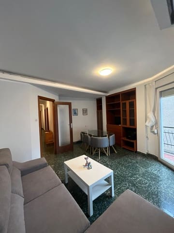 4 bedroom Flat for rent in Gandia - € 700 (Ref: 9431154)