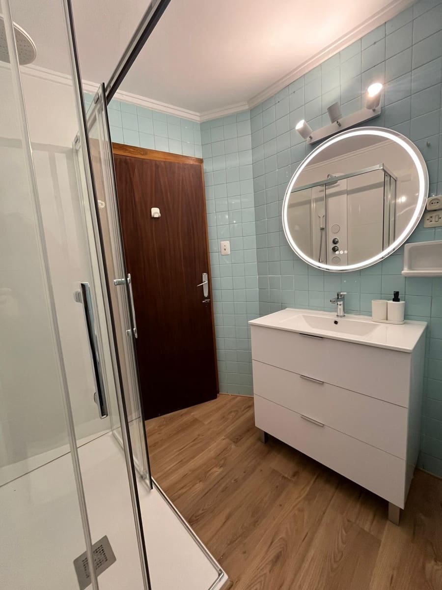 4 bedroom Flat for rent in Gandia - € 700 (Ref: 9431154)