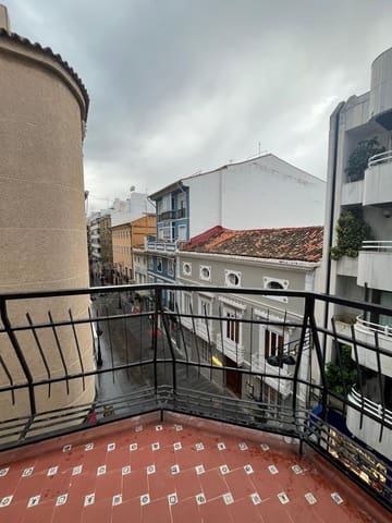 4 soverom Leilighet til leie i Gandia - € 700 (Ref: 9431154)