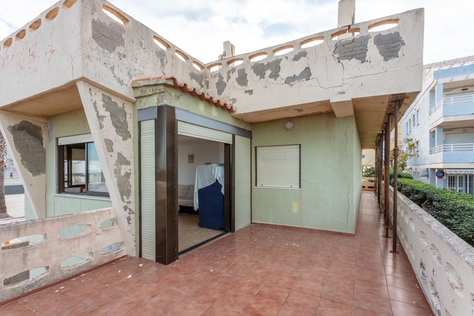 3 makuuhuone Huvila myytävänä paikassa Xeraco mukana 
autotalli - 450 000 € (Ref: 9456415)