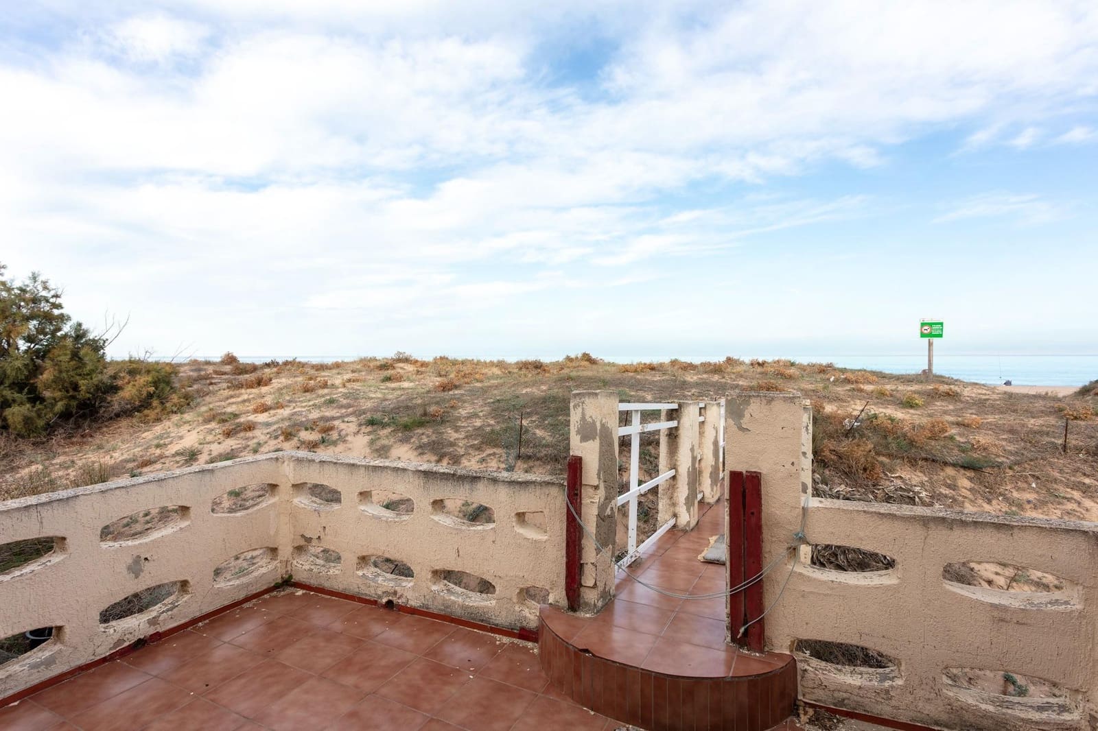 3 makuuhuone Huvila myytävänä paikassa Xeraco mukana 
autotalli - 450 000 € (Ref: 9456415)