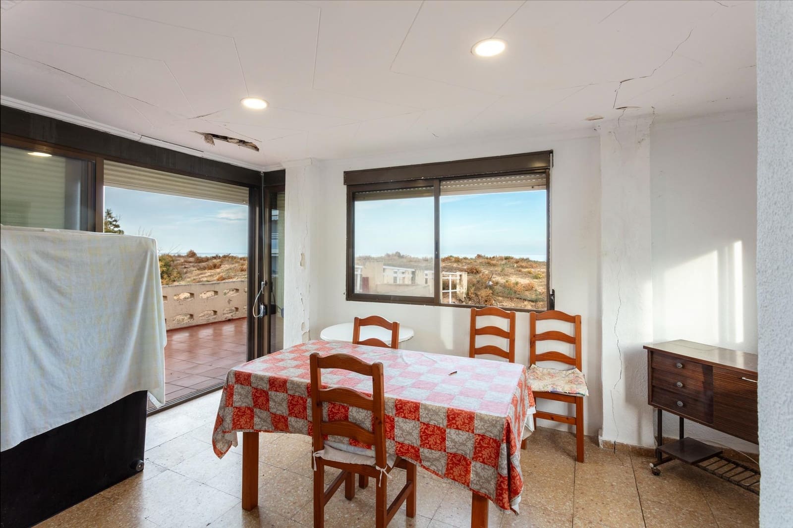 3 makuuhuone Huvila myytävänä paikassa Xeraco mukana 
autotalli - 450 000 € (Ref: 9456415)