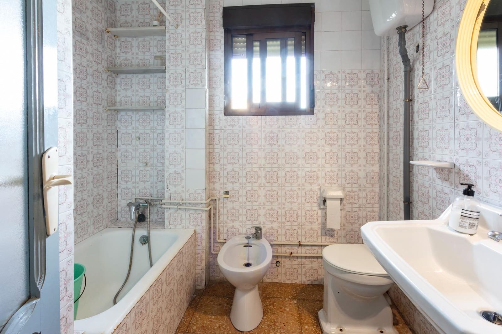 3 makuuhuone Huvila myytävänä paikassa Xeraco mukana 
autotalli - 450 000 € (Ref: 9456415)