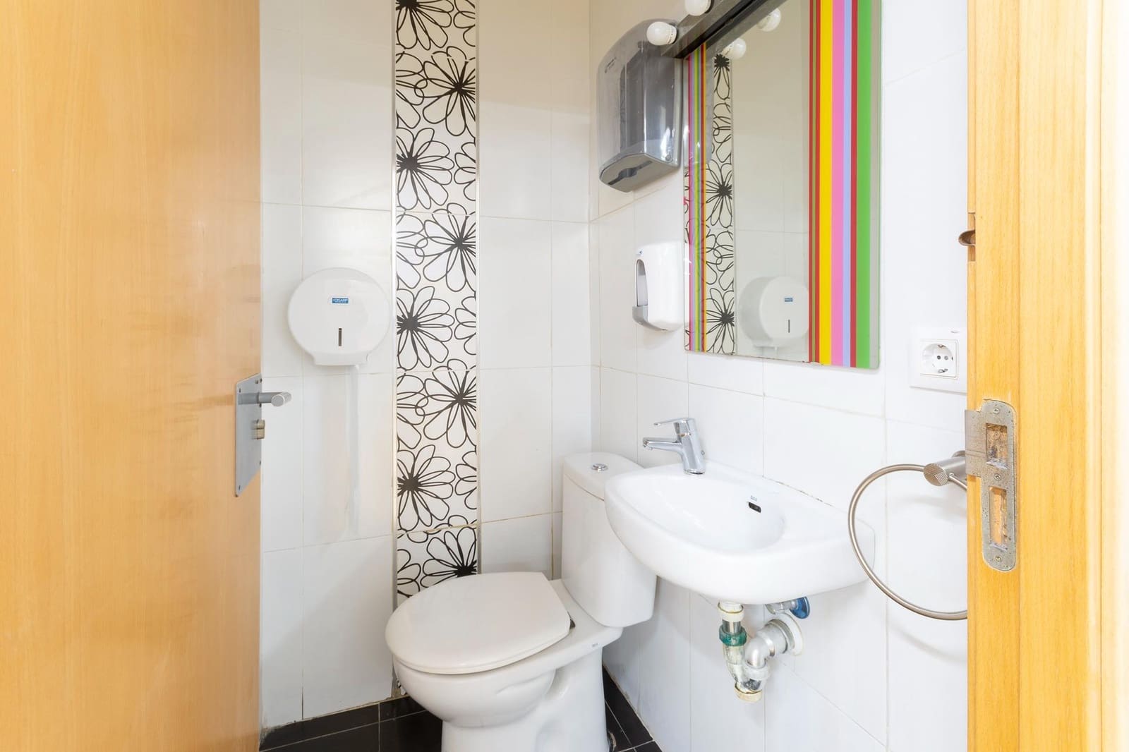 Commercieel te koop in Gandia - € 210.000 (Ref: 9474271)
