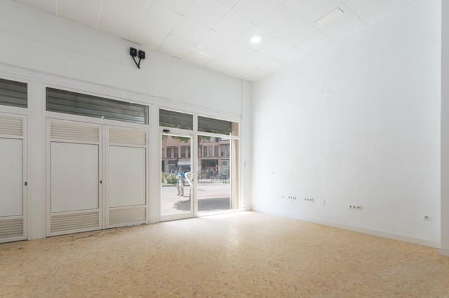 Commercial for sale in Gandia - € 210,000 (Ref: 9474271)