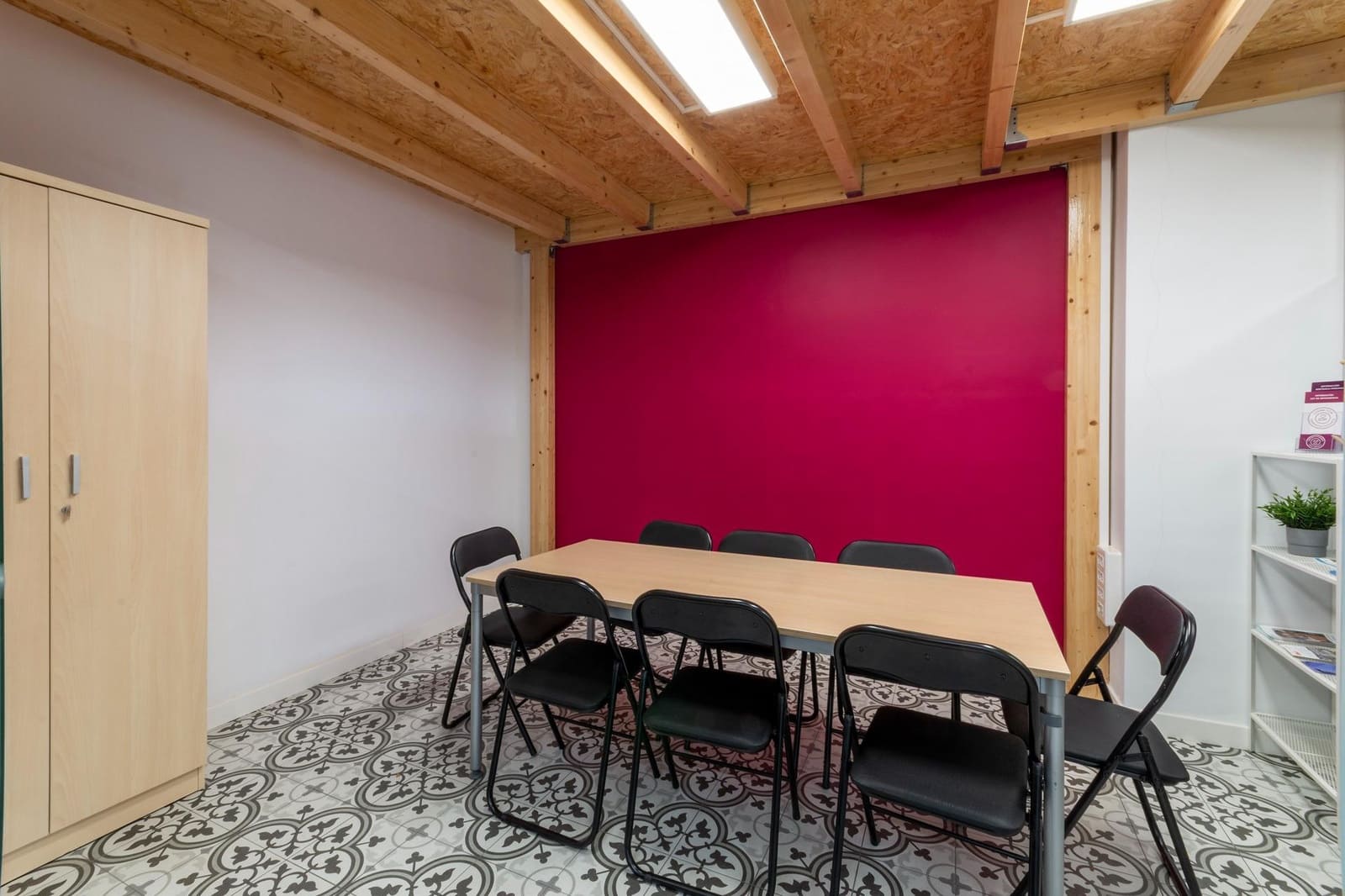 Yritys vuokrattavana paikassa Gandia - 1 800 € (Ref: 9474272)