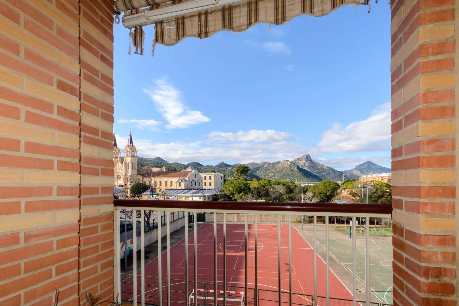 3 bedroom Flat for sale in Gandia with garage - € 190,000 (Ref: 9483557)