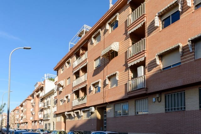 Piso de 3 habitaciones en Gandia en venta con garaje - 190.000 € (Ref: 9483557)