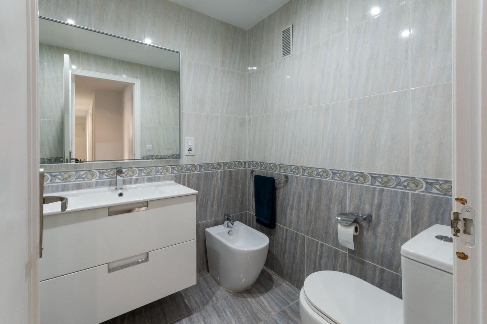 4 bedroom Flat for sale in Gandia with garage - € 198,000 (Ref: 9494695)