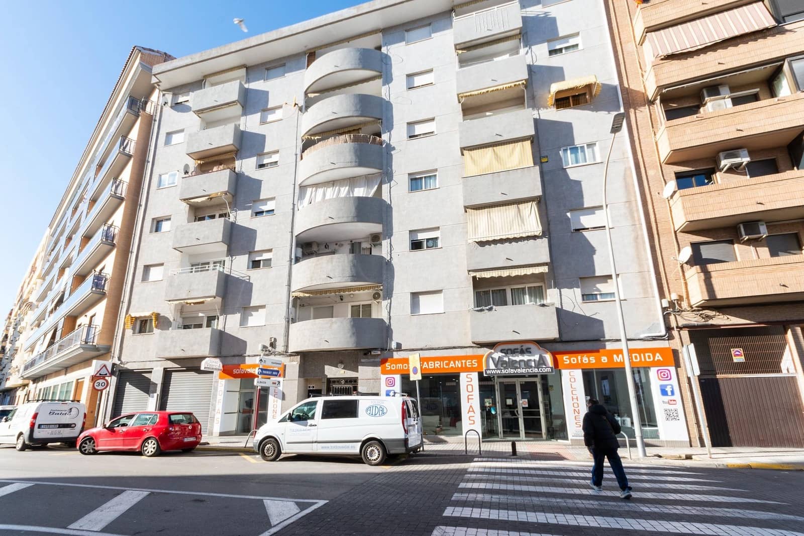 4 bedroom Flat for sale in Gandia with garage - € 198,000 (Ref: 9494695)