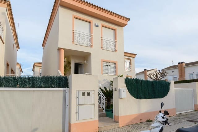 4 bedroom Villa for sale in Gandia with pool garage - € 421,000 (Ref: 9513512)