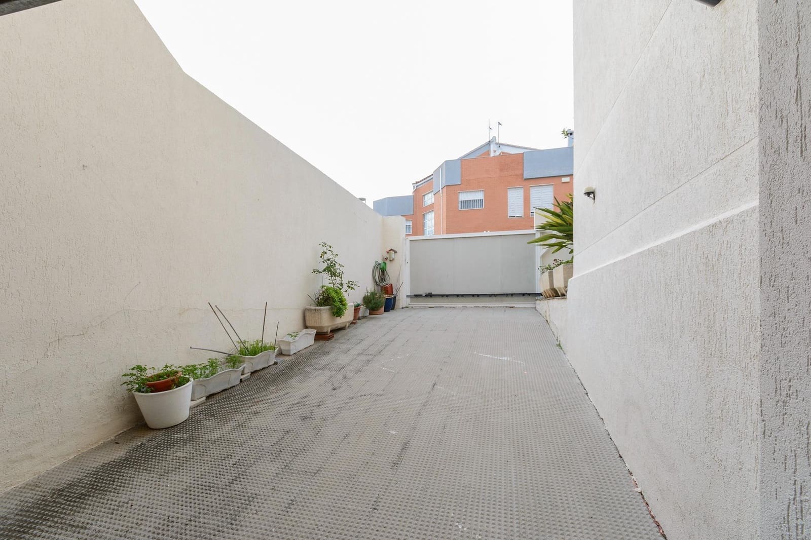 4 bedroom Villa for sale in Gandia with pool garage - € 421,000 (Ref: 9513512)