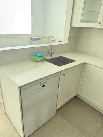 4 quarto Apartamento para arrendar em Oliva Pueblo, Oliva com garagem - 850 € (Ref: 9527816)