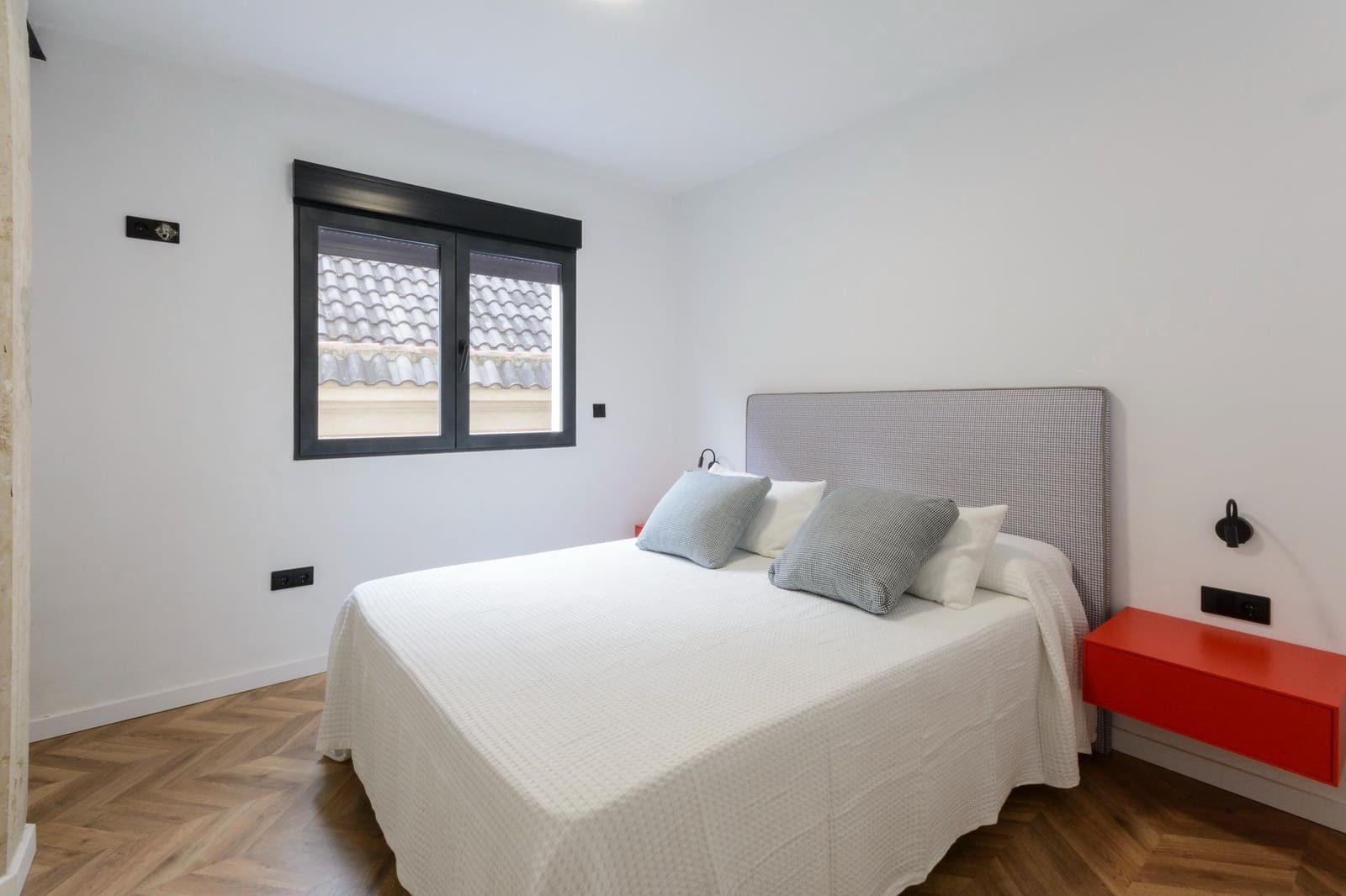 Piso de 2 habitaciones en Gandia en alquiler - 900 € (Ref: 9533853)