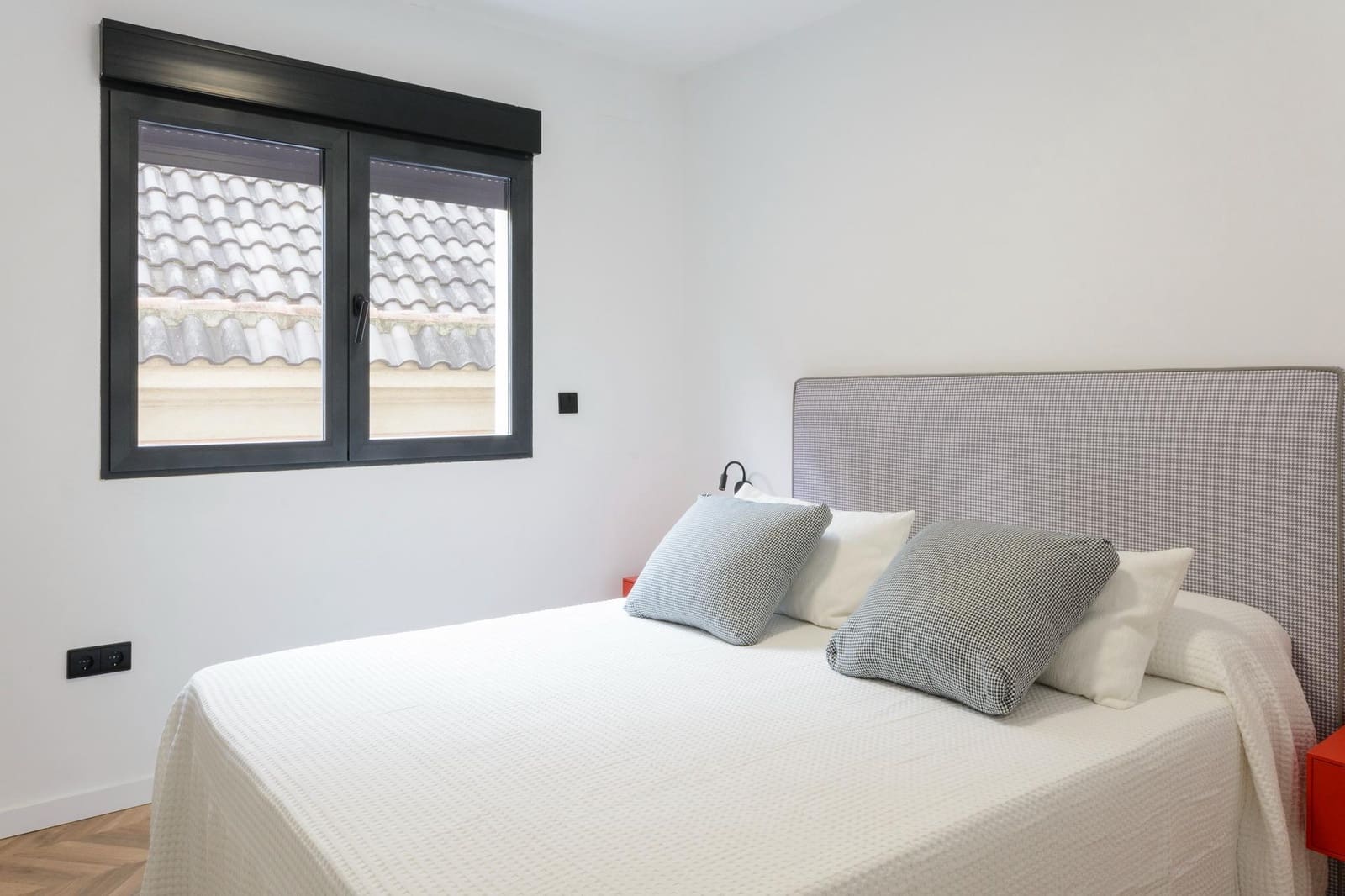 Piso de 2 habitaciones en Gandia en alquiler - 900 € (Ref: 9533853)