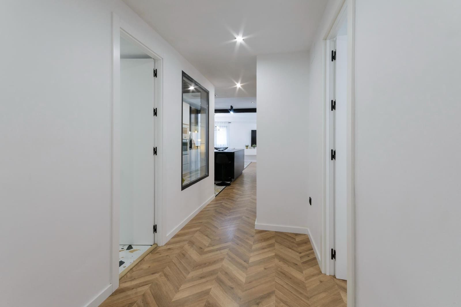 Piso de 2 habitaciones en Gandia en alquiler - 900 € (Ref: 9533853)