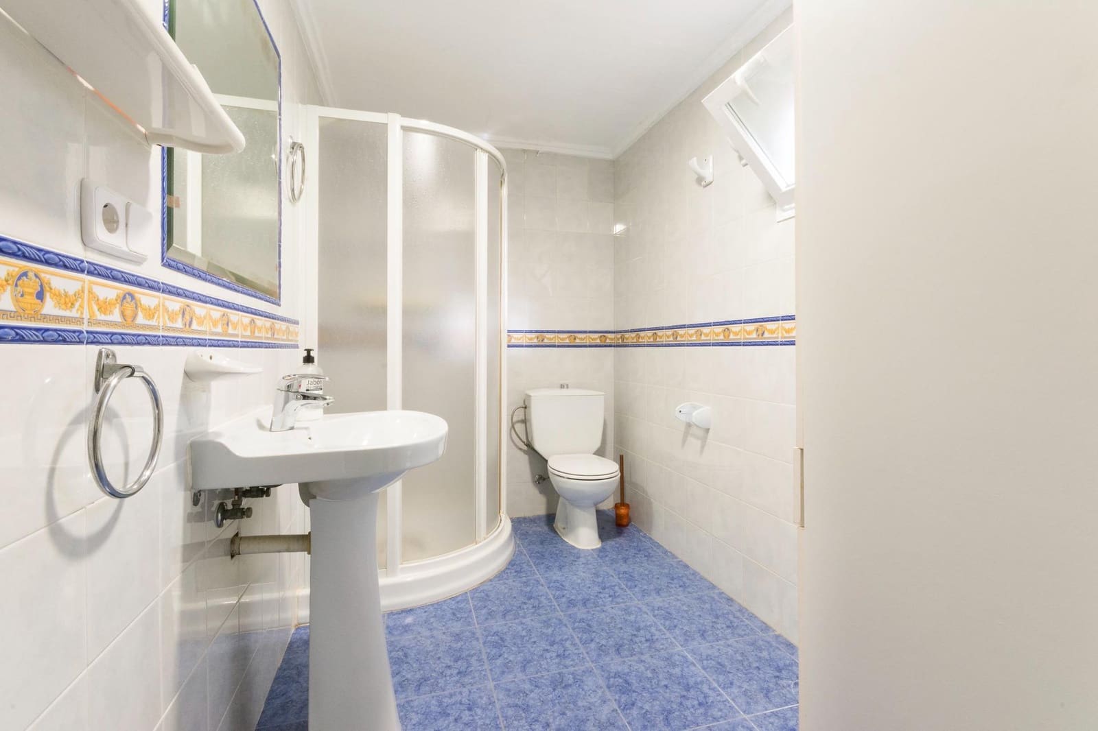 4 soveværelse Villa til salg i Real de Gandia med swimmingpool garage - € 400.000 (Ref: 9536063)