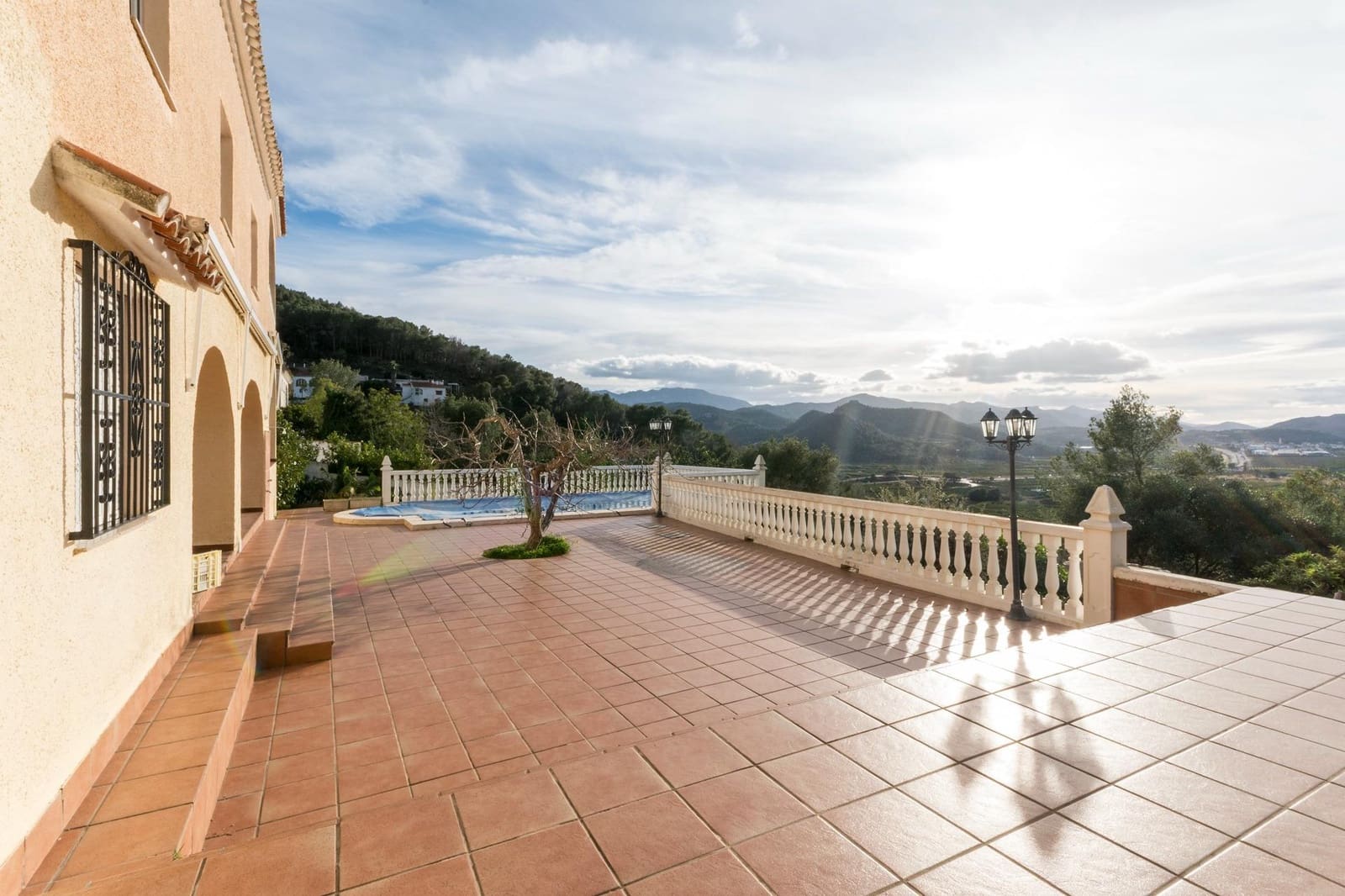 4 soveværelse Villa til salg i Real de Gandia med swimmingpool garage - € 400.000 (Ref: 9536063)