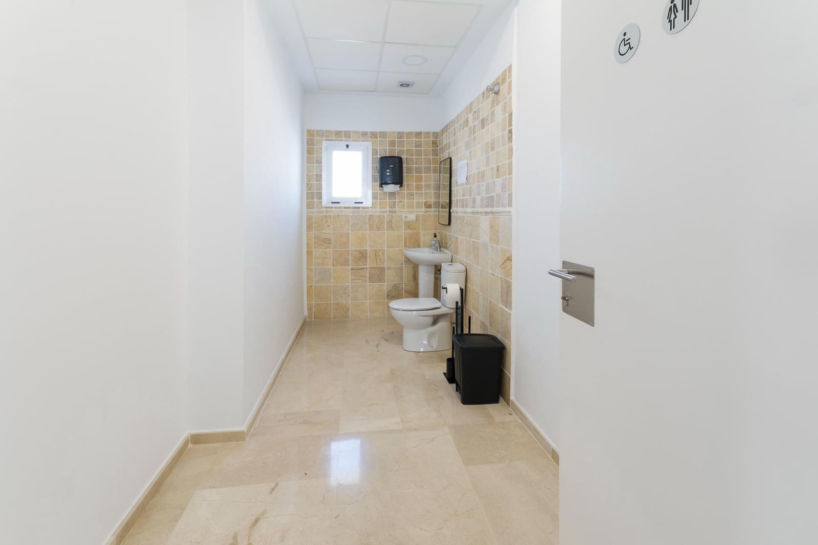 6 sovrum Kontor att hyra i Gandia - 3 700 € (Ref: 9565362)