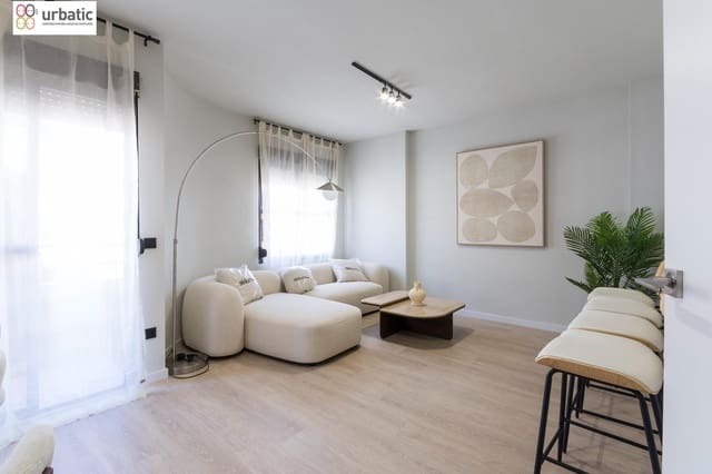 2 bedroom Flat for sale in Gandia - € 199,000 (Ref: 9565364)