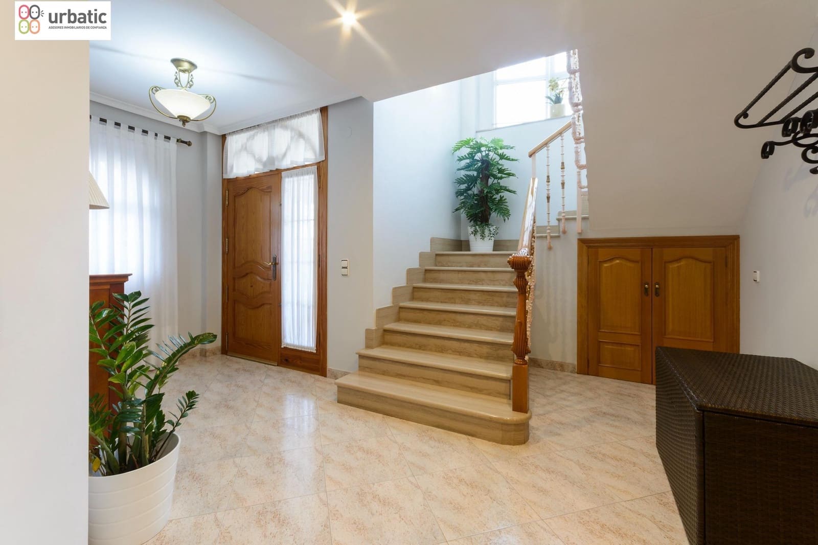 4 Zimmer Villa zu verkaufen in Gandia mit Garage - 490.000 € (Ref: 9574738)