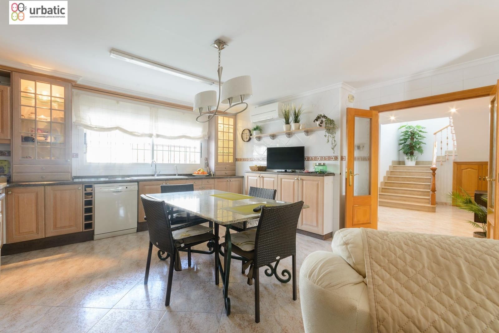 4 Zimmer Villa zu verkaufen in Gandia mit Garage - 490.000 € (Ref: 9574738)