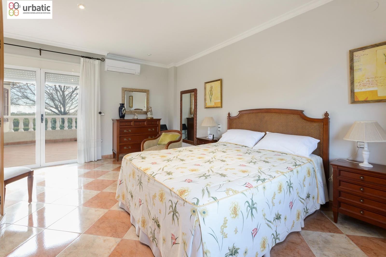 4 Zimmer Villa zu verkaufen in Gandia mit Garage - 490.000 € (Ref: 9574738)