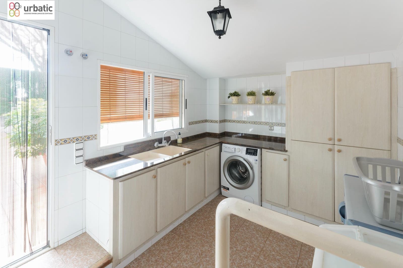 4 Zimmer Villa zu verkaufen in Gandia mit Garage - 490.000 € (Ref: 9574738)