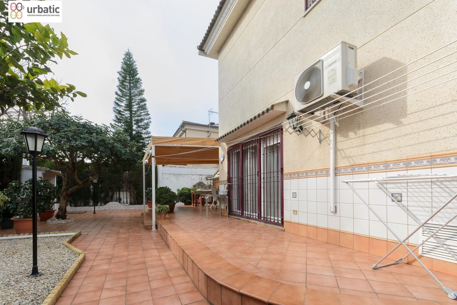 4 Zimmer Villa zu verkaufen in Gandia mit Garage - 490.000 € (Ref: 9574738)