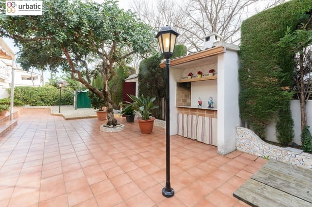 4 Zimmer Villa zu verkaufen in Gandia mit Garage - 490.000 € (Ref: 9574738)