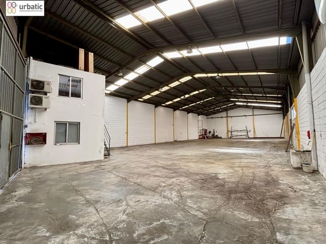 Business for rent in Real de Gandía with garage - € 2,100 (Ref: 9586668)