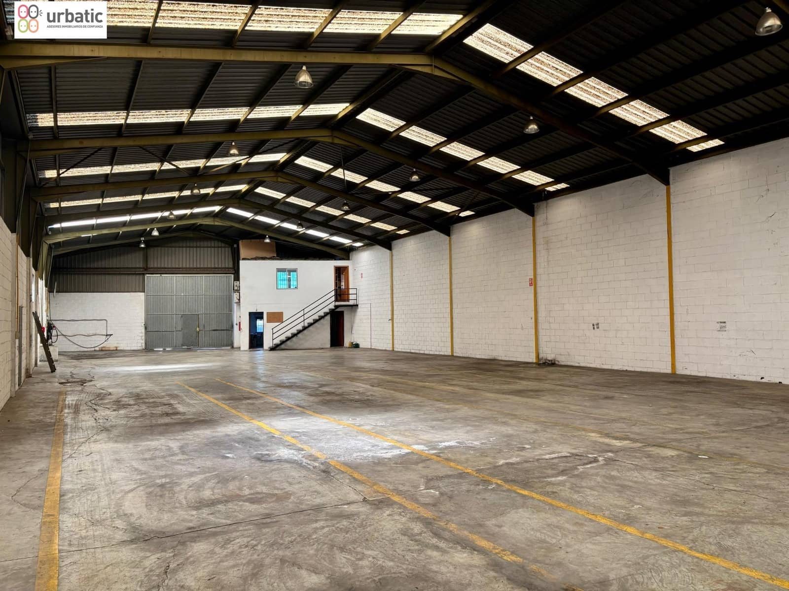 Business for rent in Real de Gandia with garage - € 2,100 (Ref: 9586668)