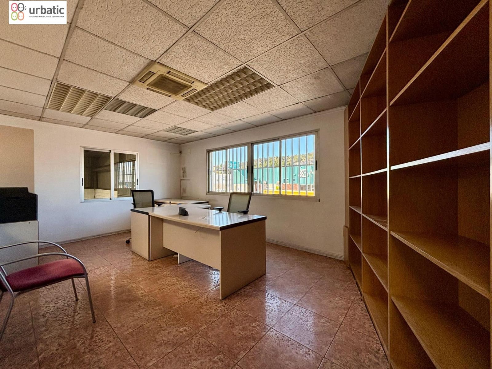 Business for rent in Real de Gandia with garage - € 2,100 (Ref: 9586668)