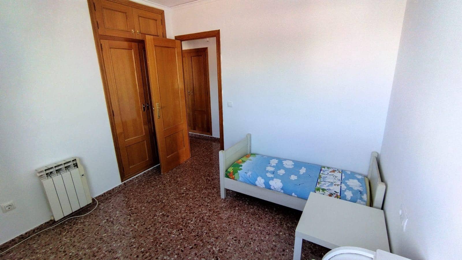 3 soveværelse Lejlighed til leje i Gandia med garage - € 800 (Ref: 9605117)