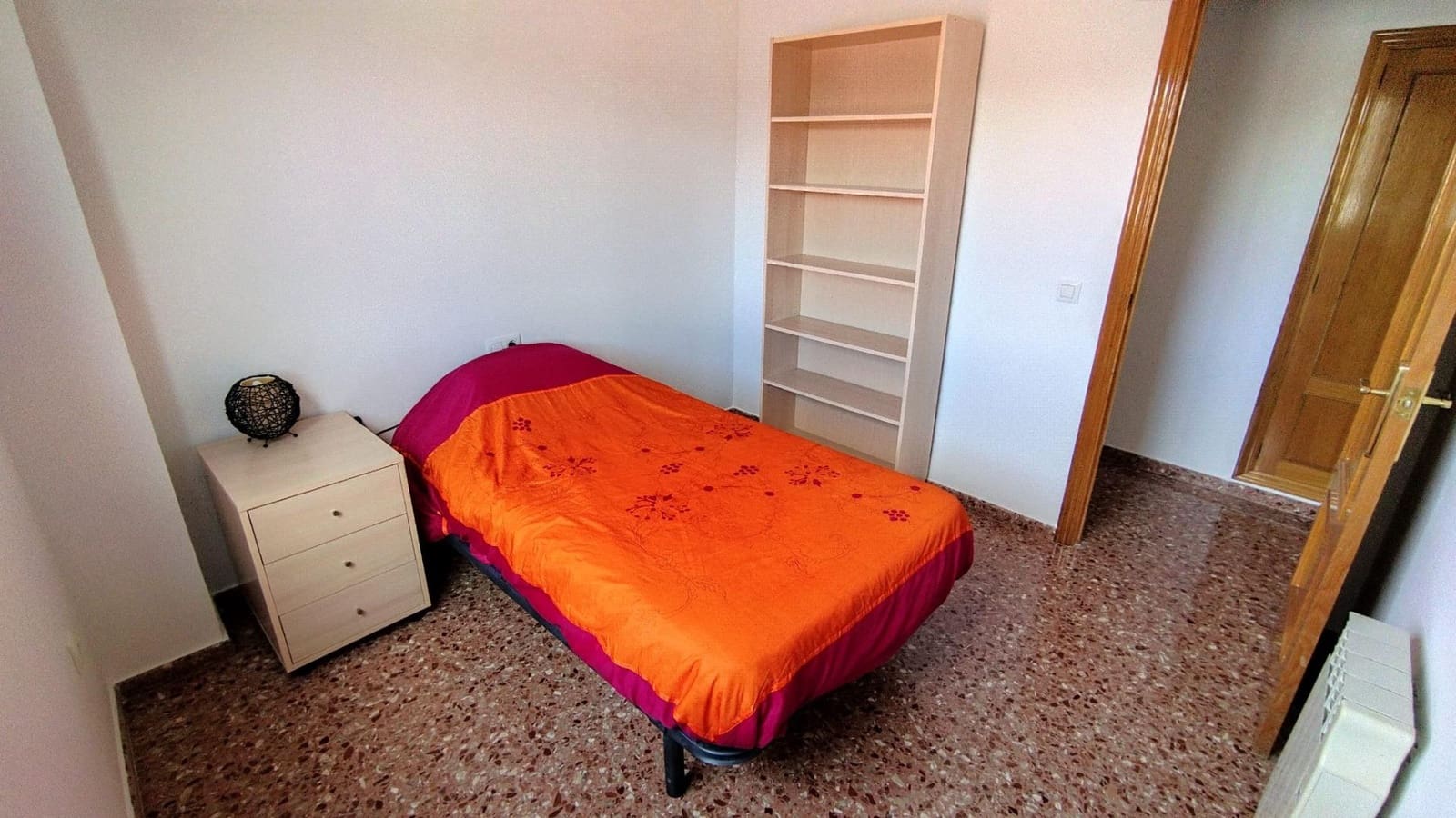 3 soveværelse Lejlighed til leje i Gandia med garage - € 800 (Ref: 9605117)