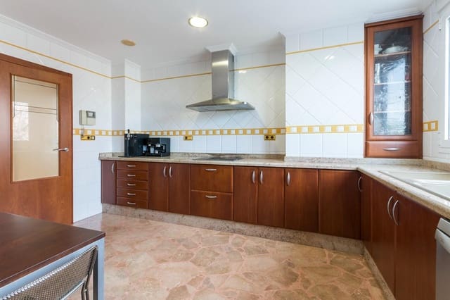4 slaapkamer Villa te koop in Bellreguard met garage - € 350.000 (Ref: 9619430)