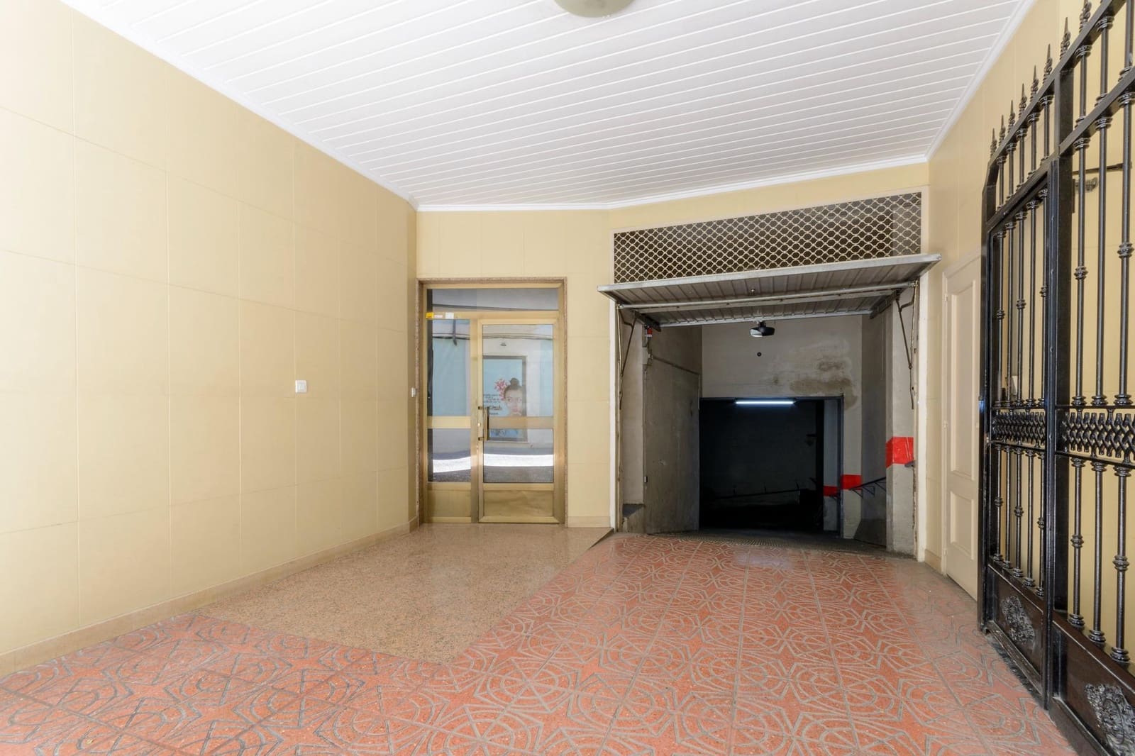 4 bedroom Flat for sale in Gandia with garage - € 285,000 (Ref: 9627714)