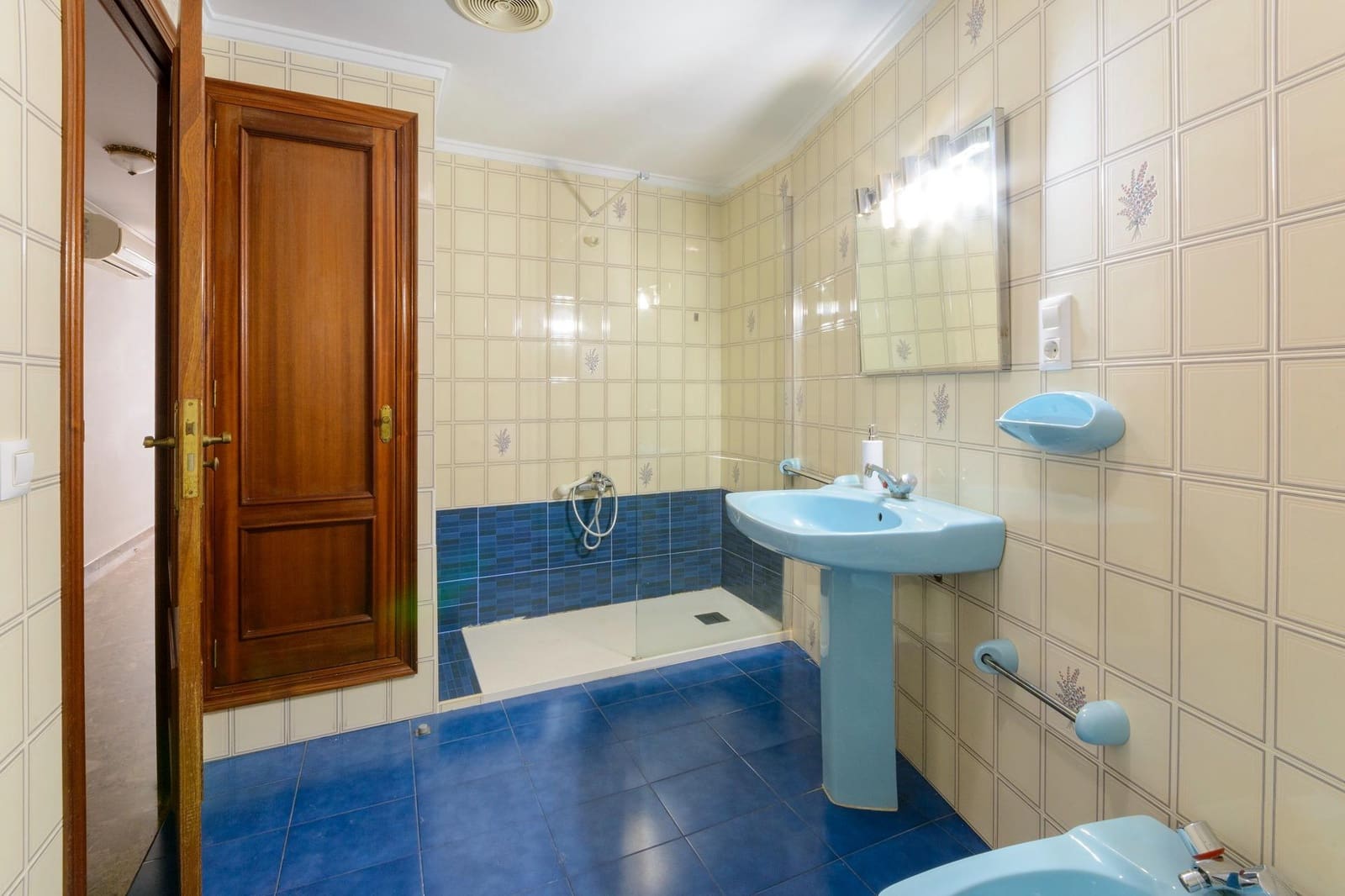 4 bedroom Flat for sale in Gandia with garage - € 285,000 (Ref: 9627714)