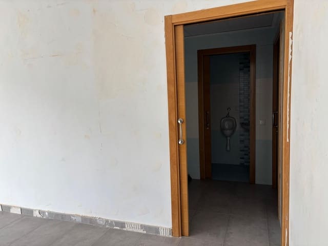 Komercyjne na sprzedaż w Palmera z garażem - 183 900 € (Ref: 9634423)