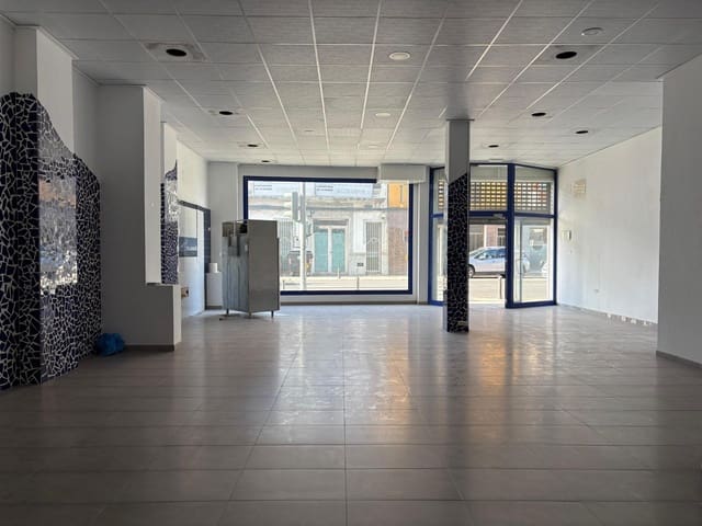 Komercyjne na sprzedaż w Palmera z garażem - 183 900 € (Ref: 9634423)